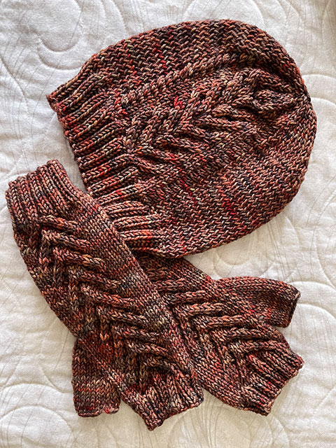 Knitted mitts and hats by Soma @ InkTorrents.com